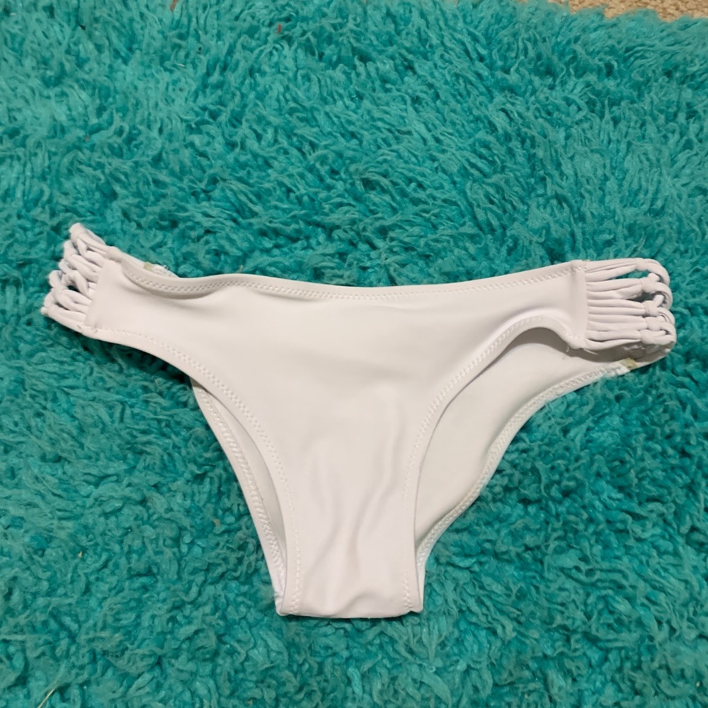 Bathing suit bottoms